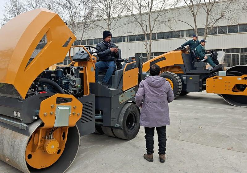 國外客戶來我廠參觀考察，并達成合作意向